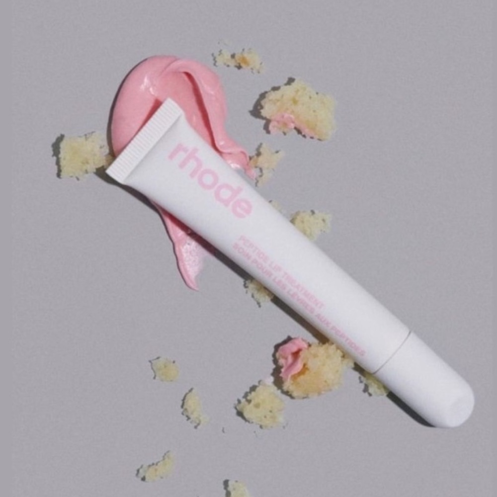rhode peptide lip treatment vanilla cake